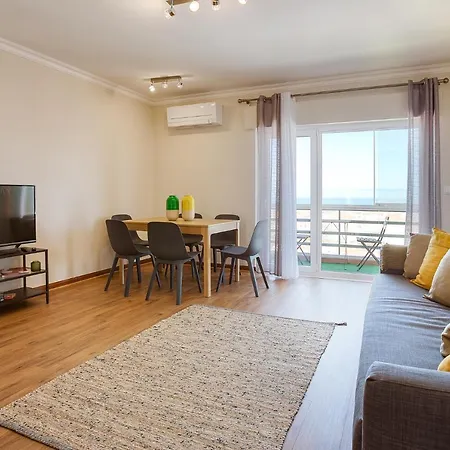 Ericeira Beach Apartment 아파트