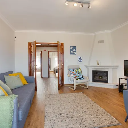 Ericeira Beach Apartment 에리세이라